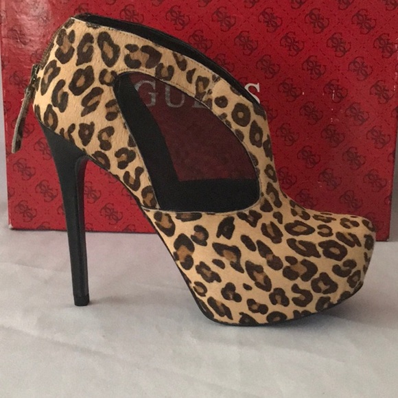 NEW GUESS Parshaly Leopard Printed Booties SZ 6.5 - Picture 7 of 8